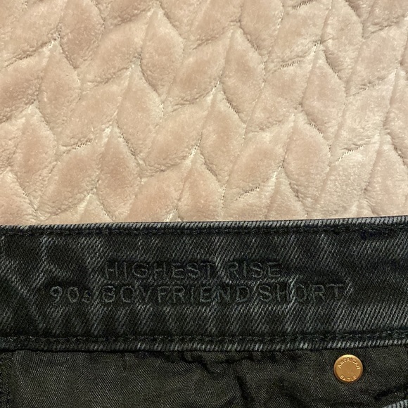 Highest Rise, 90s Boyfriend shorts - Picture 5 of 8